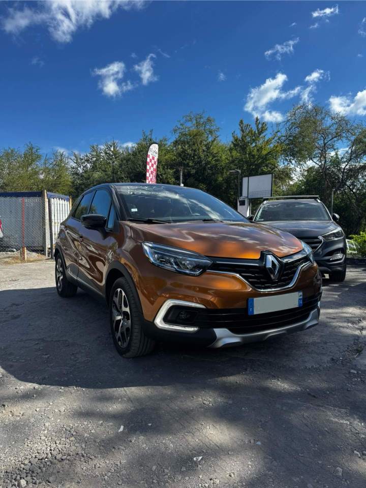 Renault captur avant 5145