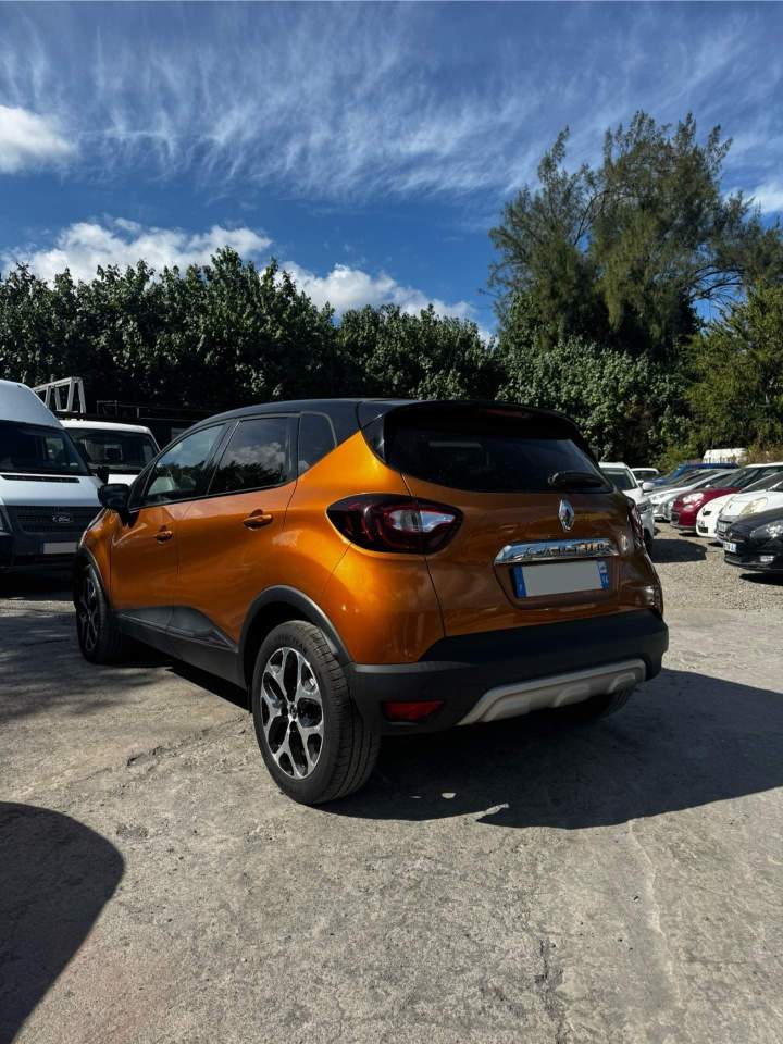 renault captur arriere be65